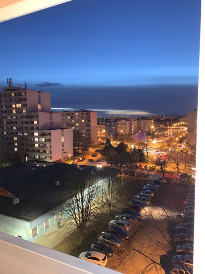 Apartment C47 トルナヴァ エクステリア 写真